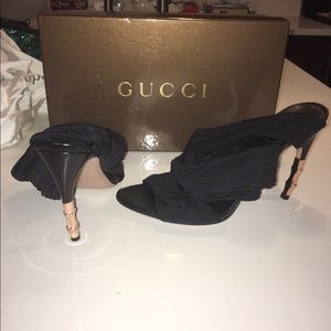 GUCCI NWOT WRAP UP HEEL